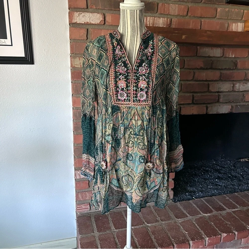Soft Surroundings Emerald Shira Embroidered Floral Peasant Top Sz S - Picture 3 of 12